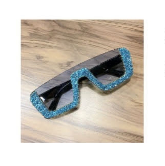 Women's shades - Picture 2 of 9